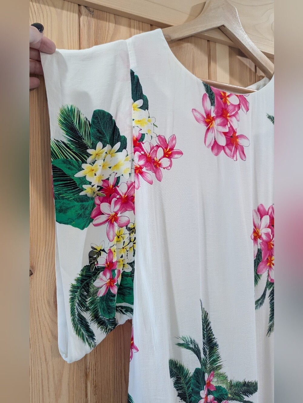 Country Road White Floral Tropical Swim Cover-Up - Picture 6 of 9